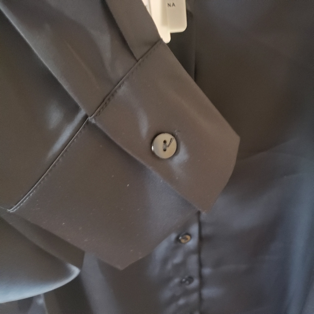 BLACK SATEEN BUTTON FRONT SHIRT Sz 14 NWT - Picture 4 of 4